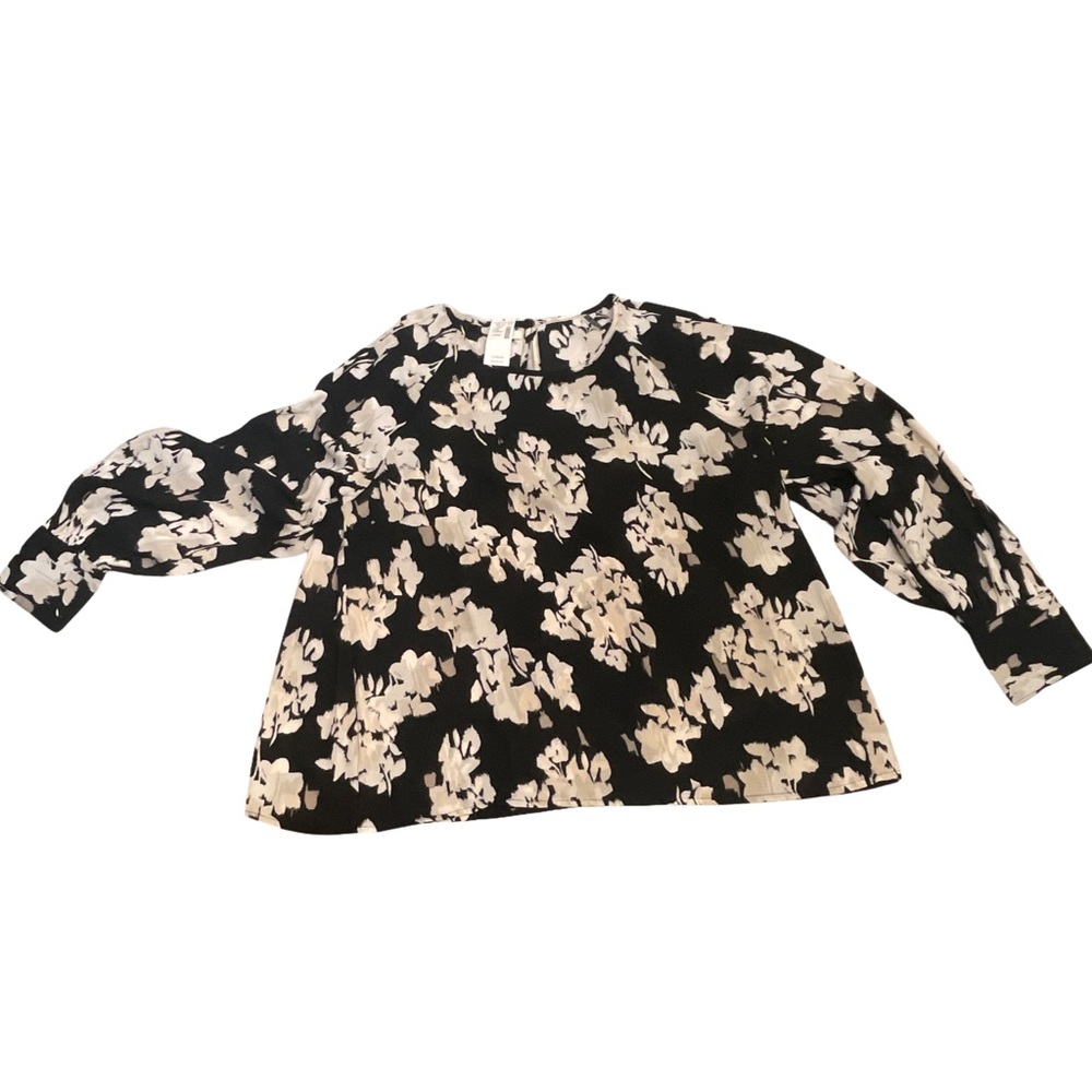 NWT Maurices Black & White Floral Blouse - Size L